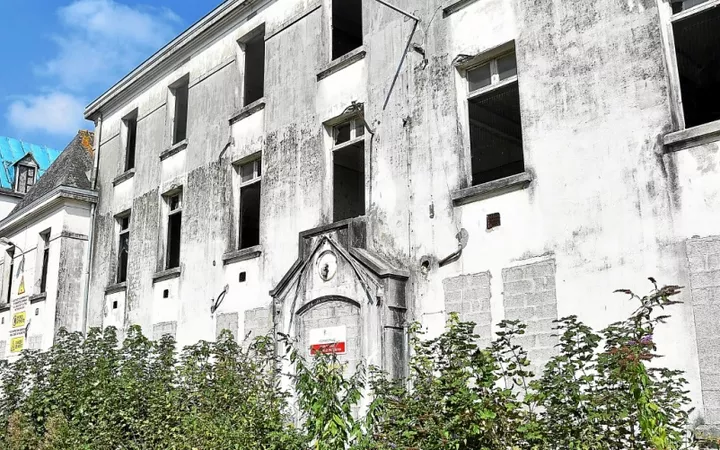 Hôpital psychiatrique abandonné